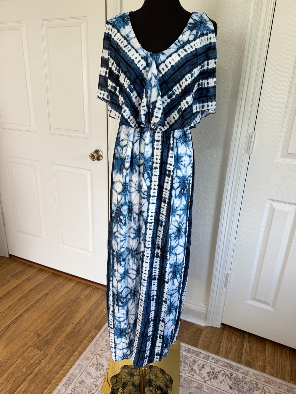 Everleigh blue shibori tie dye maxi dress S boho resort beachy mermaidcore